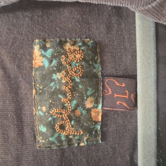 Plugg Brown Corduroy Womans Suit Cropped Jacket & Flare Pants, Size 7/Lg - Picture 3 of 10